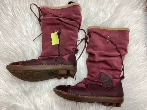 Boots Snow By Toad & Co In Red, Size: Kitten Heels Boots