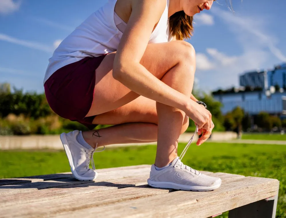 Armani Trainer Shoes Topo Athletic Women's ST-5 - Grey/Grey