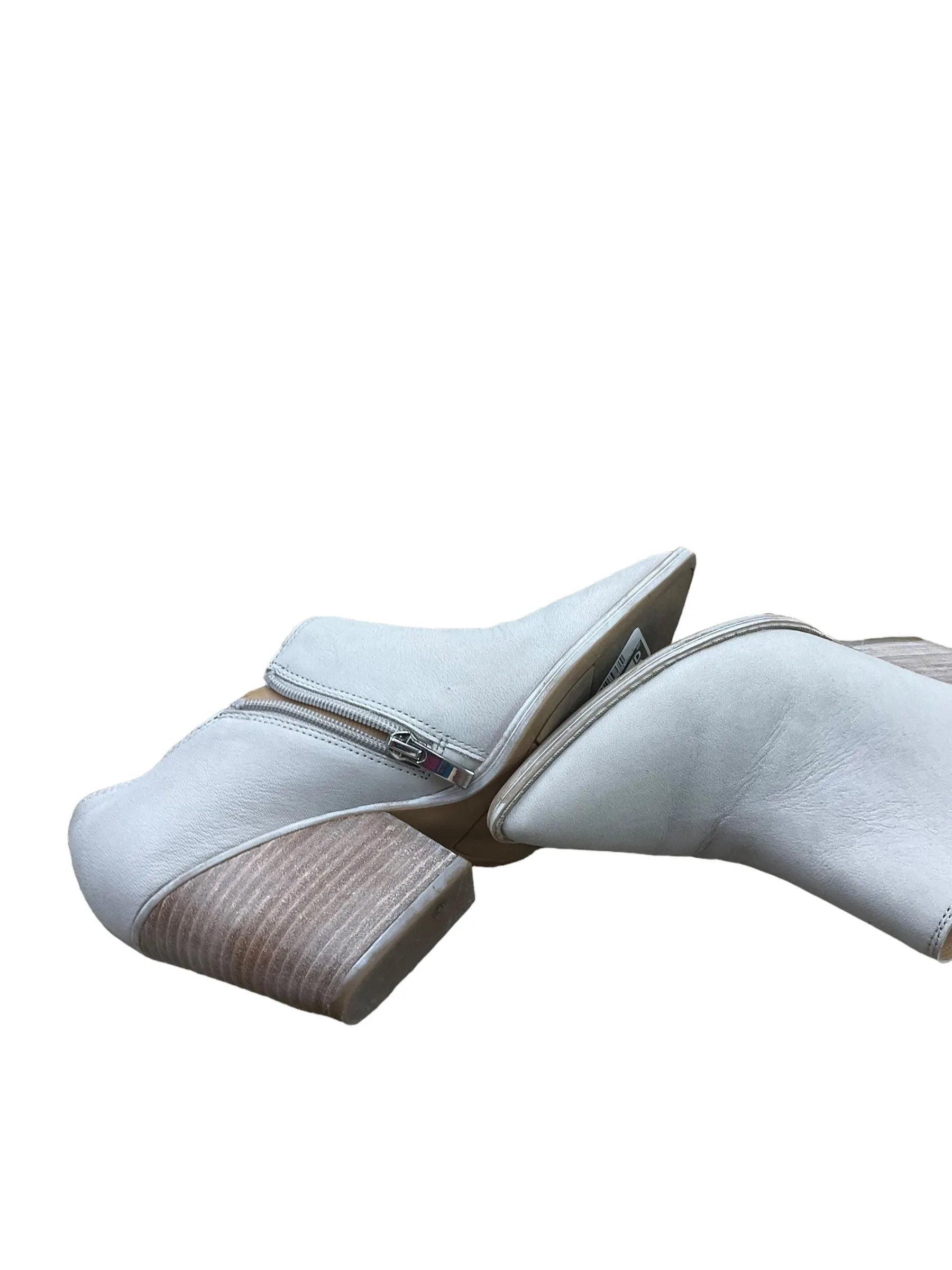 Boots Ankle Heels By Franco Sarto In Taupe, Size: 8 Flat Boots Ankle