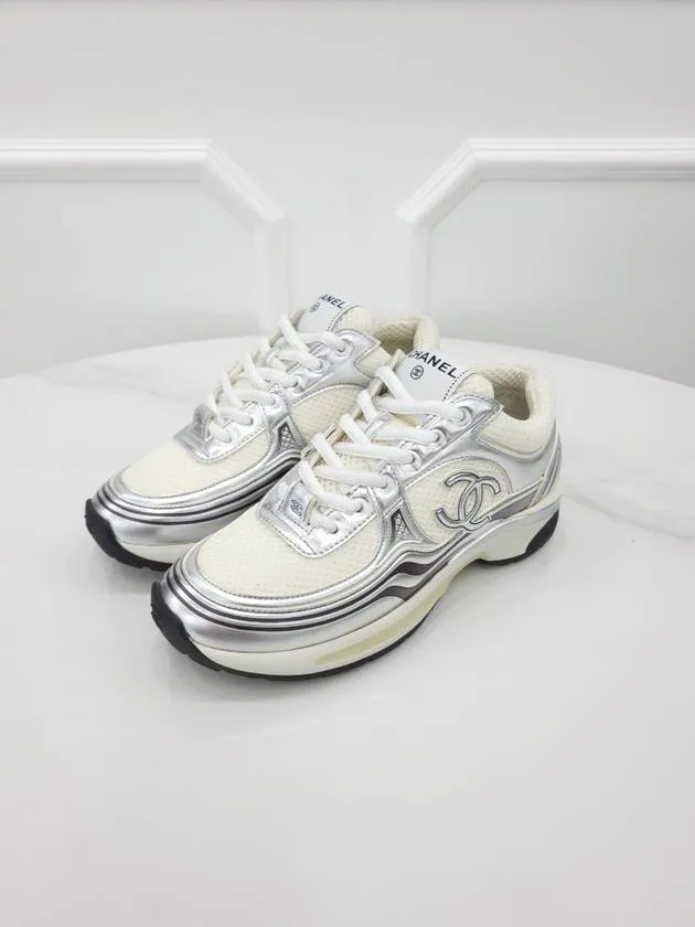 CC Logo Shasix Cruise Sneakers 35 G39792 Chanel Vegan Sneakers