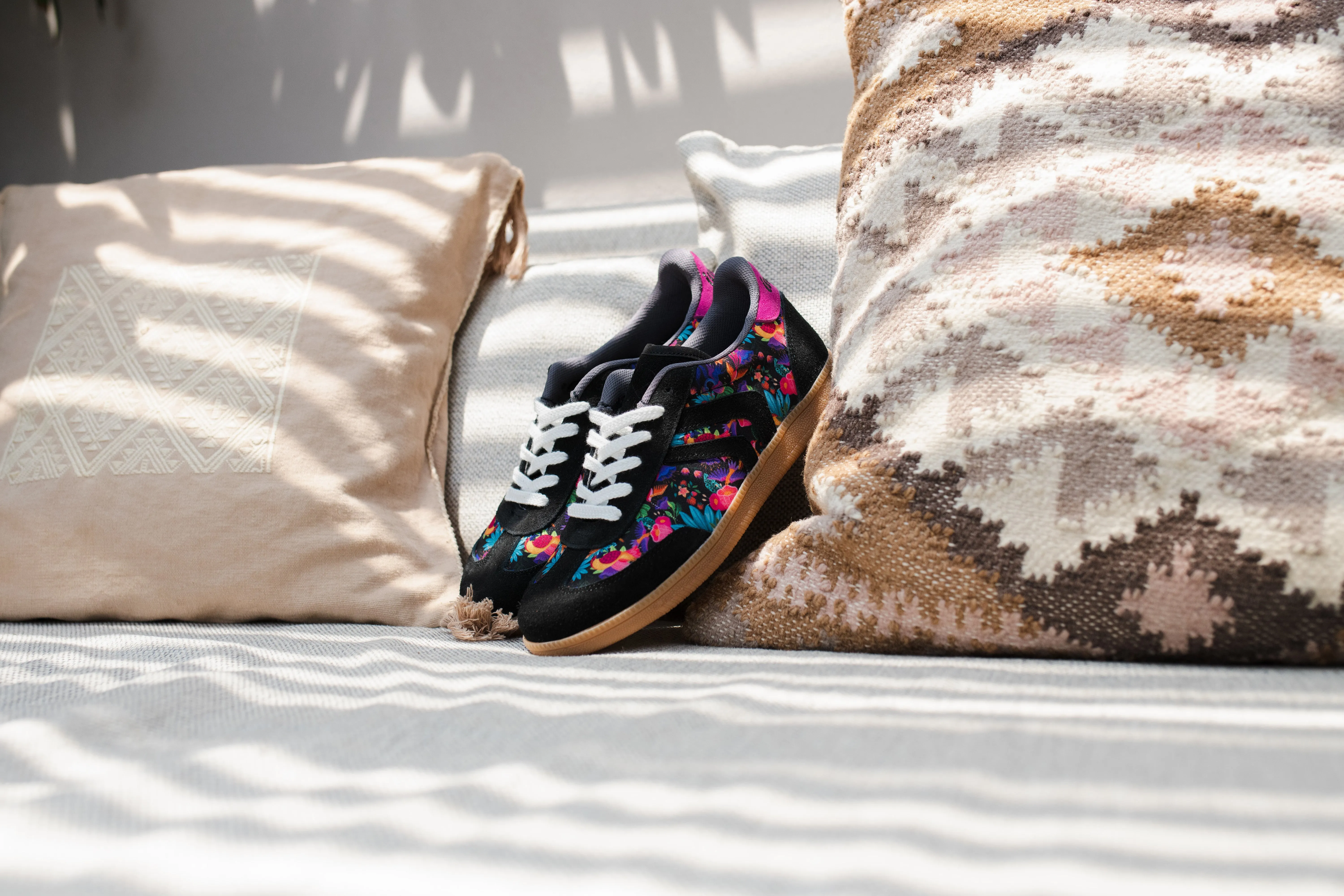 Luzon Tennis Academy Tennis Shoes