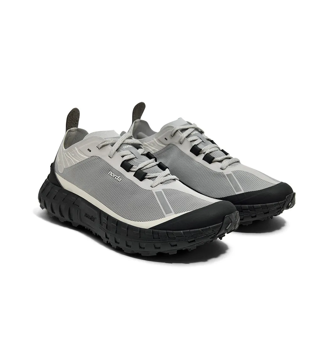 M 001A Max Cushioned Running Shoes