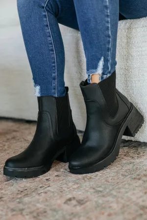 Making My Choice Boots - Black Chanel Rubber Rain Boots
