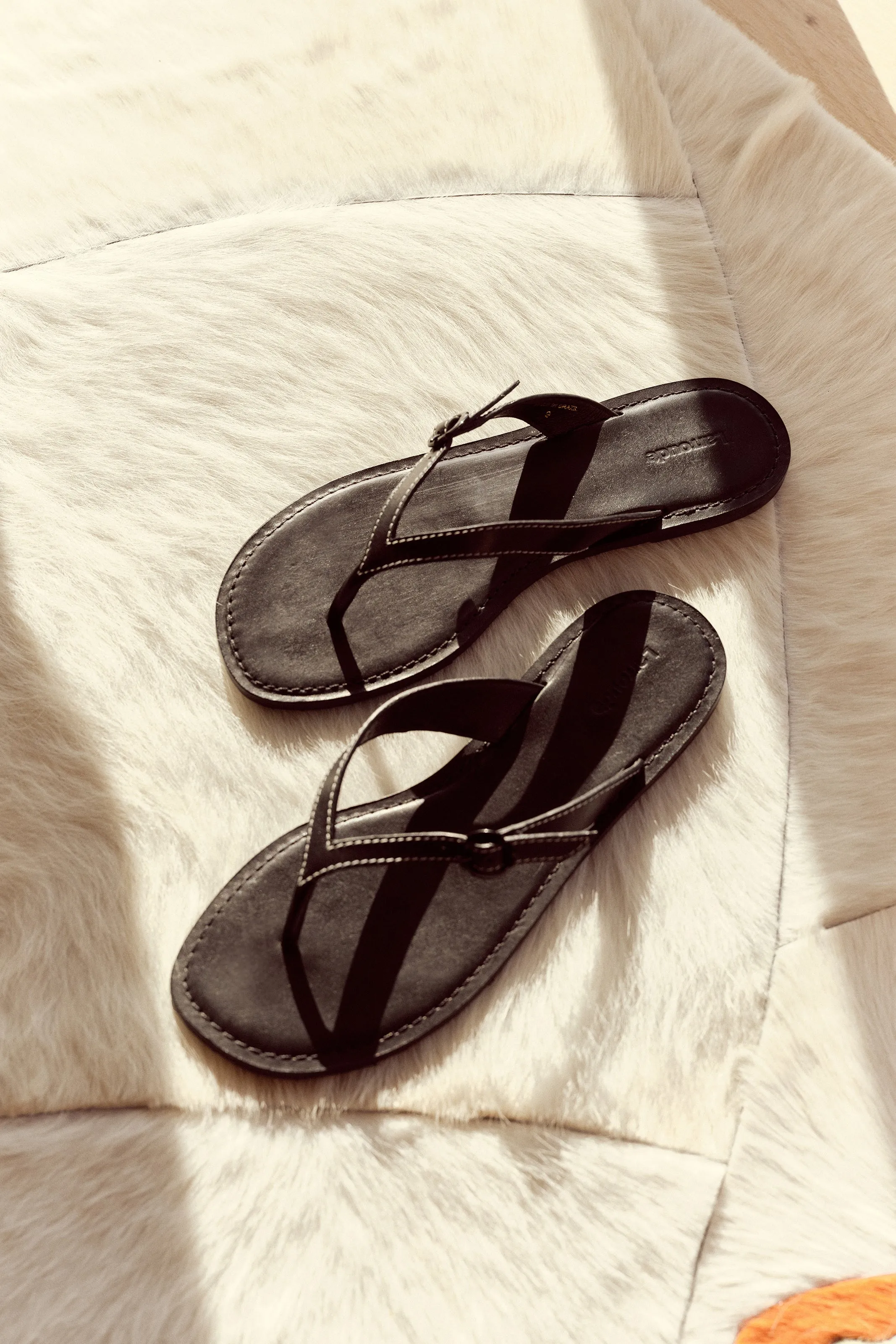 Running Shoes For Flat Footed Mary Kate Flat Sandal In Black Leather
