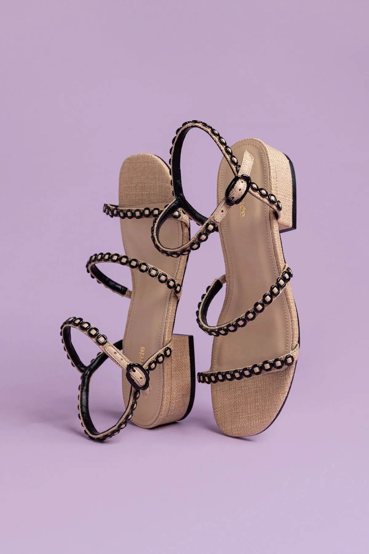 Milanina Flat Sandal In Beige Raffia Roger Vivier Flat Shoes
