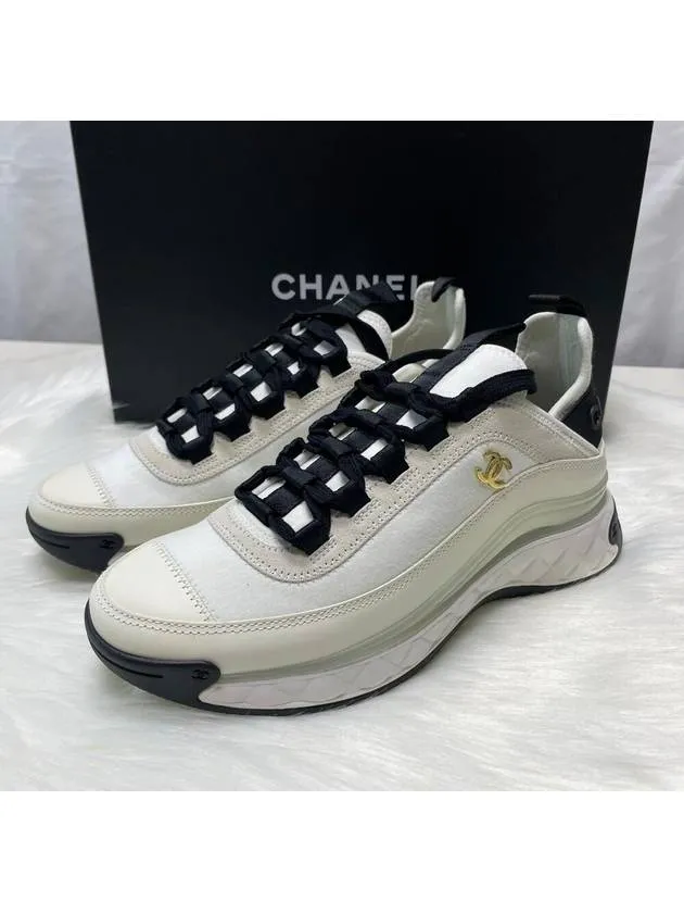 Best Sneakers For Gym Mixed Fibers Velvet Calfskin Low Top Sneakers Ivory Chanel