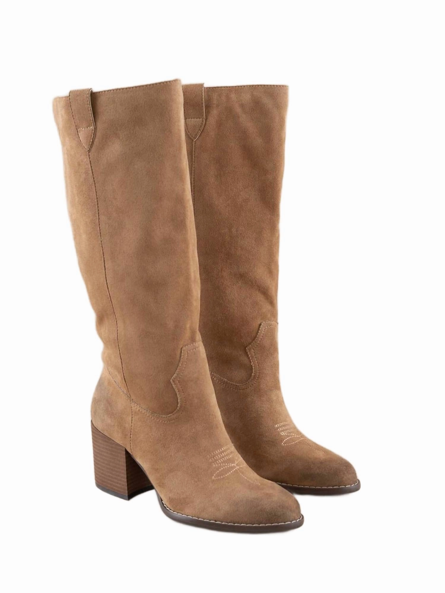 Light Hunting Boots The Roxanne High Knee Western Bucket Boot In Latte