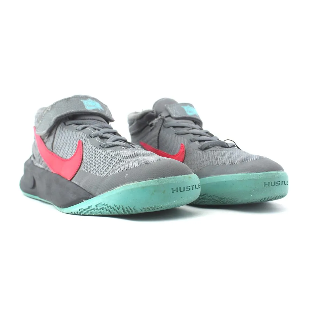 Basketball Shoes Hyperquickness NIKE TEAM HUSTLE D 10