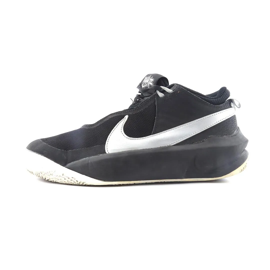 NIKE TEAM HUSTLE D 10 Rare Metal Basketball Shoes