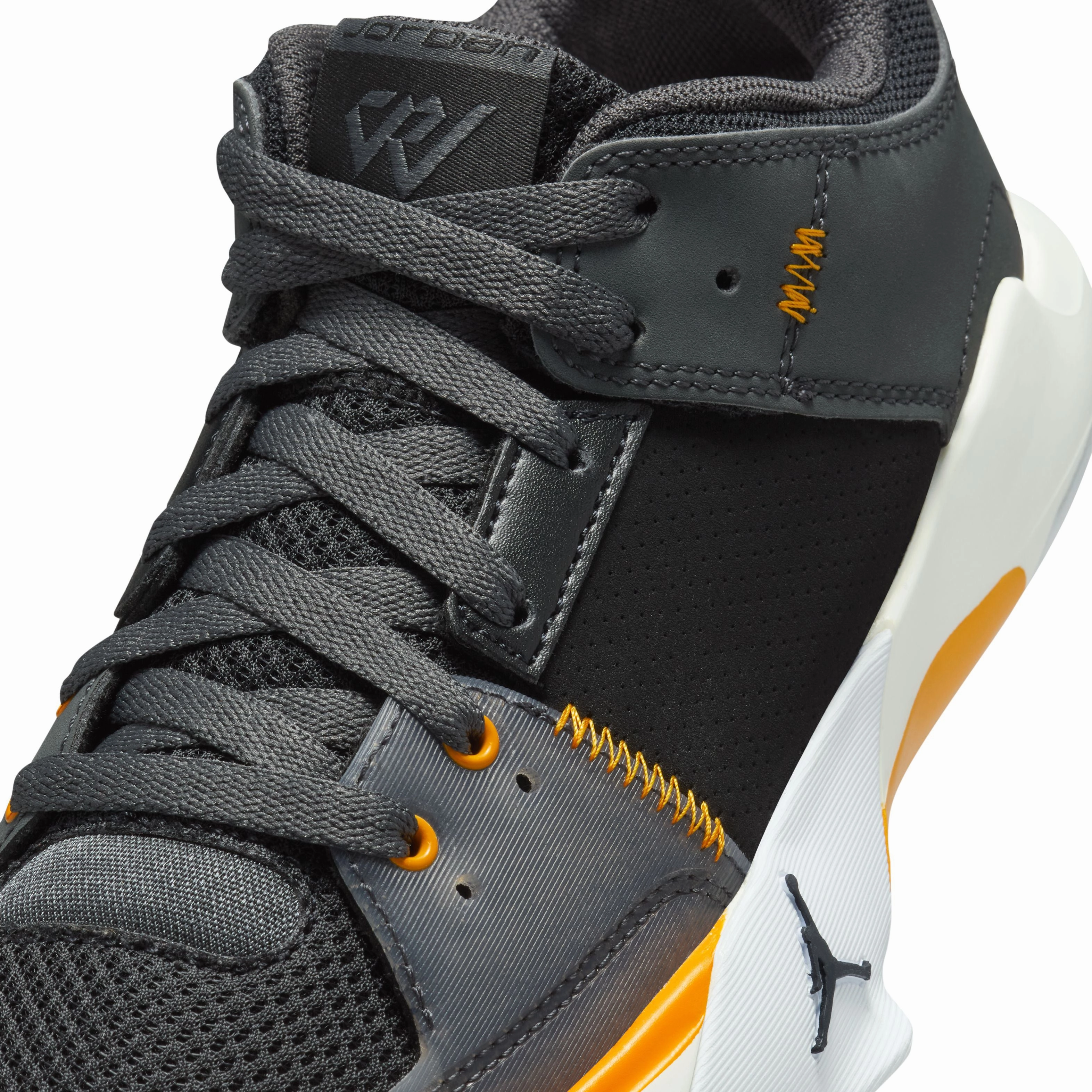 Basketball Shoes At Hibbets One Take 5 Junior's Basketball Shoes