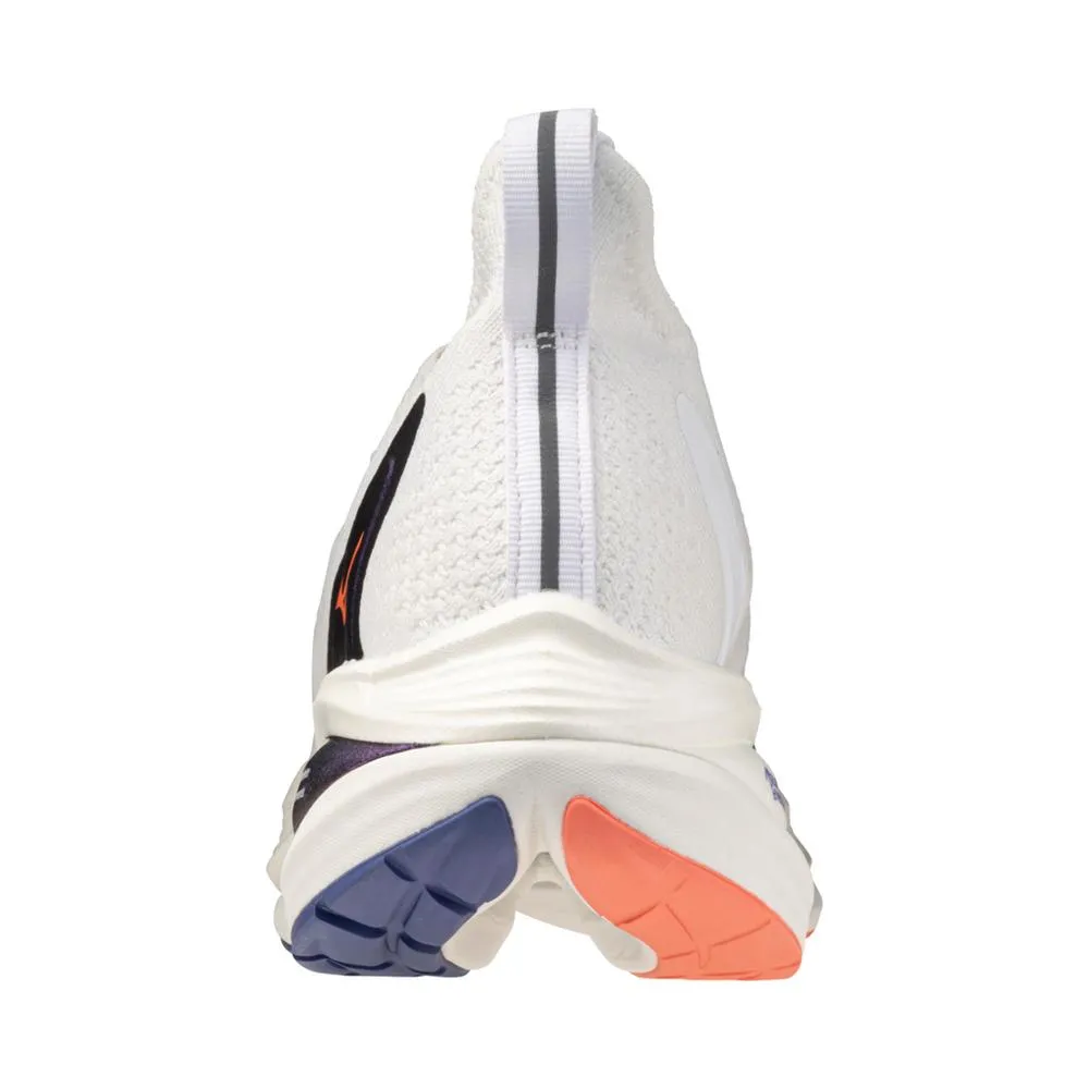 Nike Free Metcon 3 Training Shoe Women's Mizuno Neo Vista 2 Running Shoe in White Striking Coral