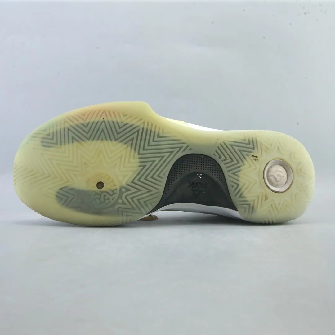 PEAK . Top Traction Basketball Shoes