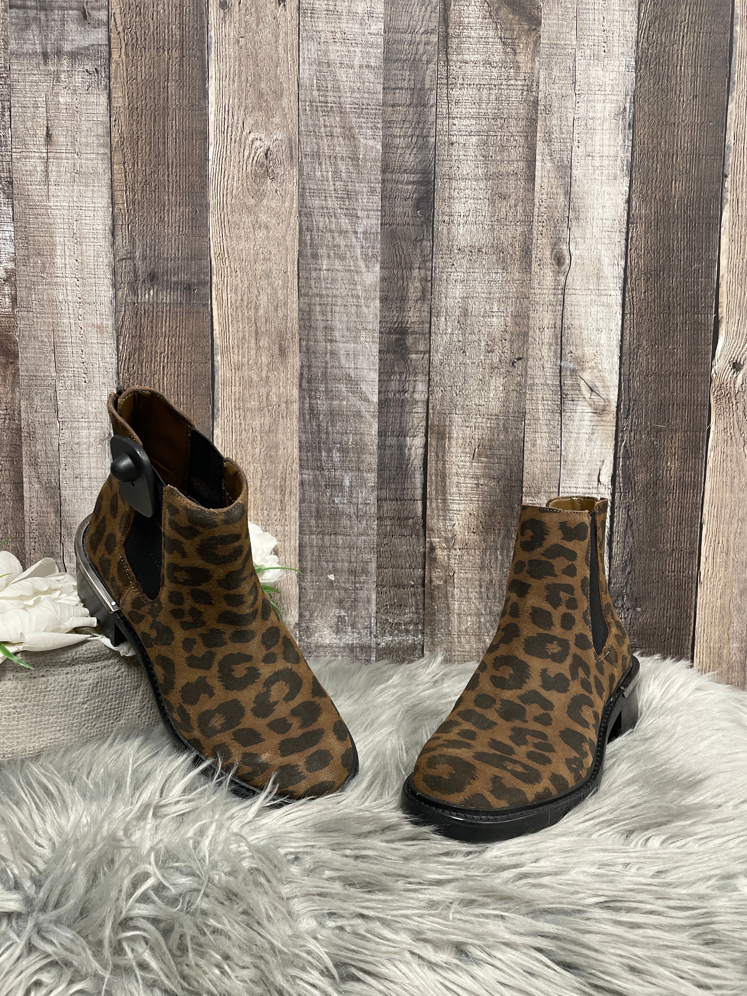 Soft Comfy Ankle Boots Boots Ankle Heels By Vince Camuto  Size: 7