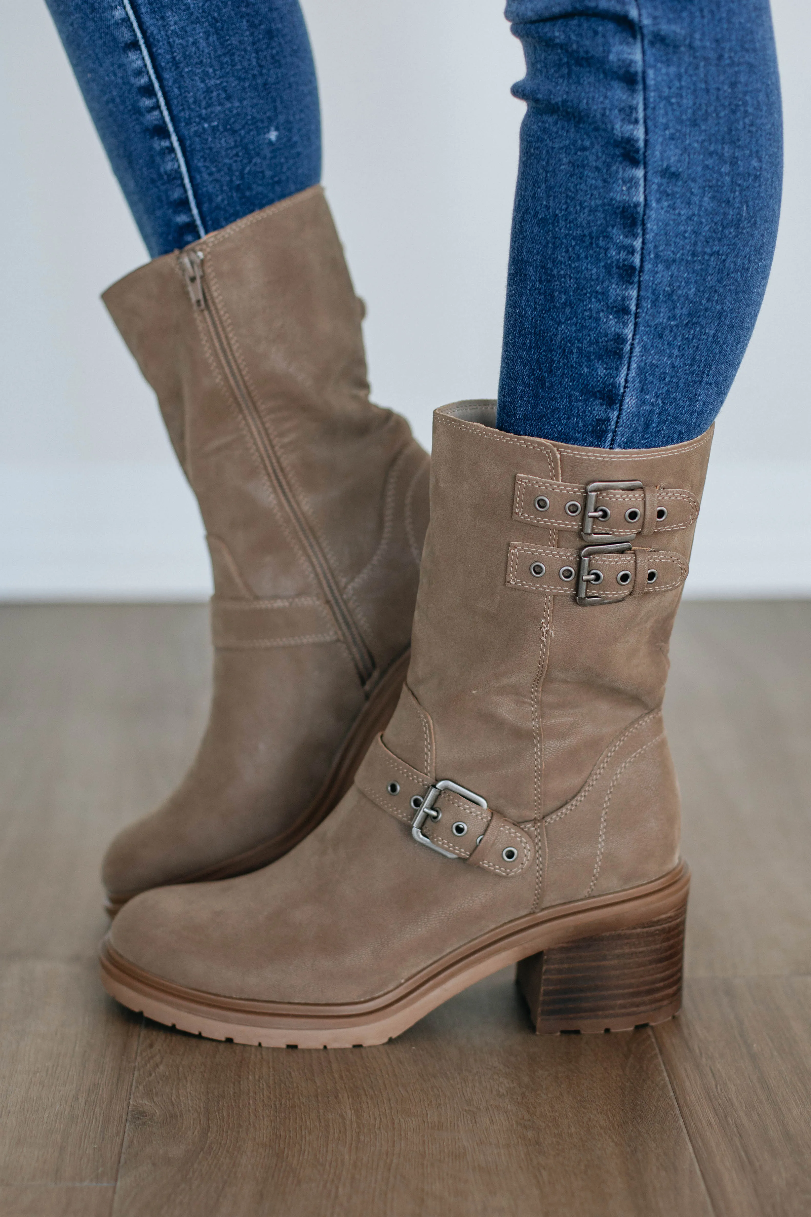 Cool On Command Boots - Dark Taupe Quilted Boots