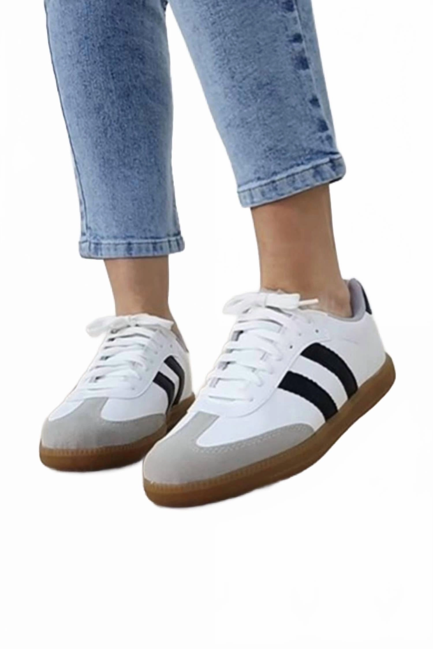 Women's Vintage Stripe Lace-Up Flat Sneakers In White Bernie Mev Sneakers