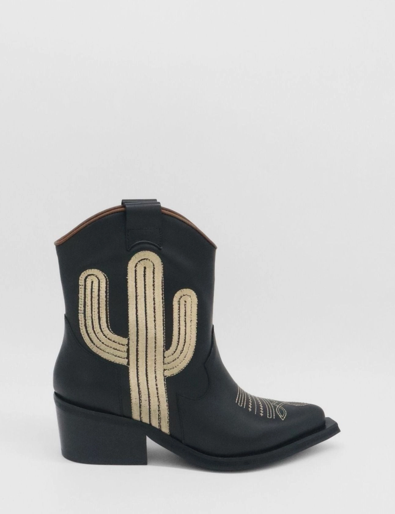 Extra Tough Ankle Boots Oasis western cowboy boots in black leather women's shoes