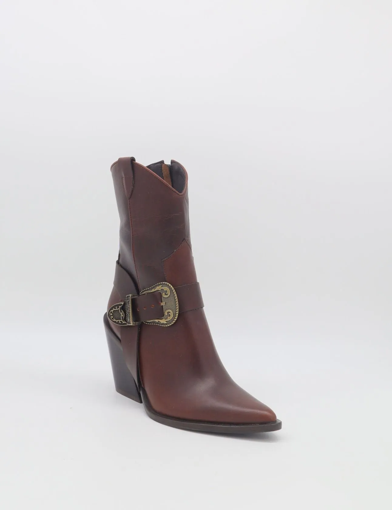 Insulated Boots Rodeo western boots in brown cognac deep burgundy leather womens shoes