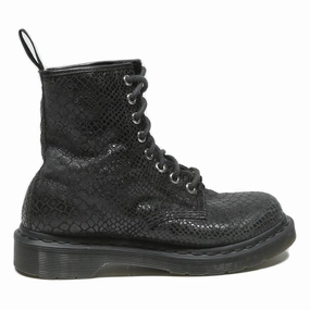 Hi Tec Boots DR MARTENS Womens Lace-Up Boots Black Leather UK 3 Stylish Durable Combat Wear
