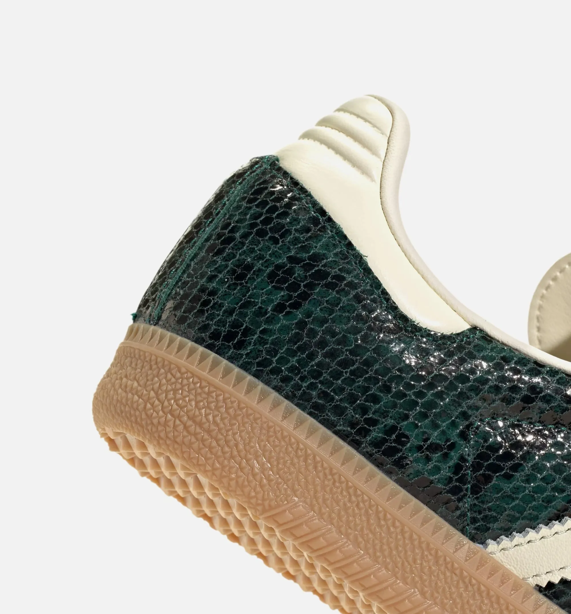 Phantom Luna Academy Fg Mg Soccer Cleat Samba OG Snakeskin Womens Lifestyle Shoe - Cream White/Cream White/Collegiate Green