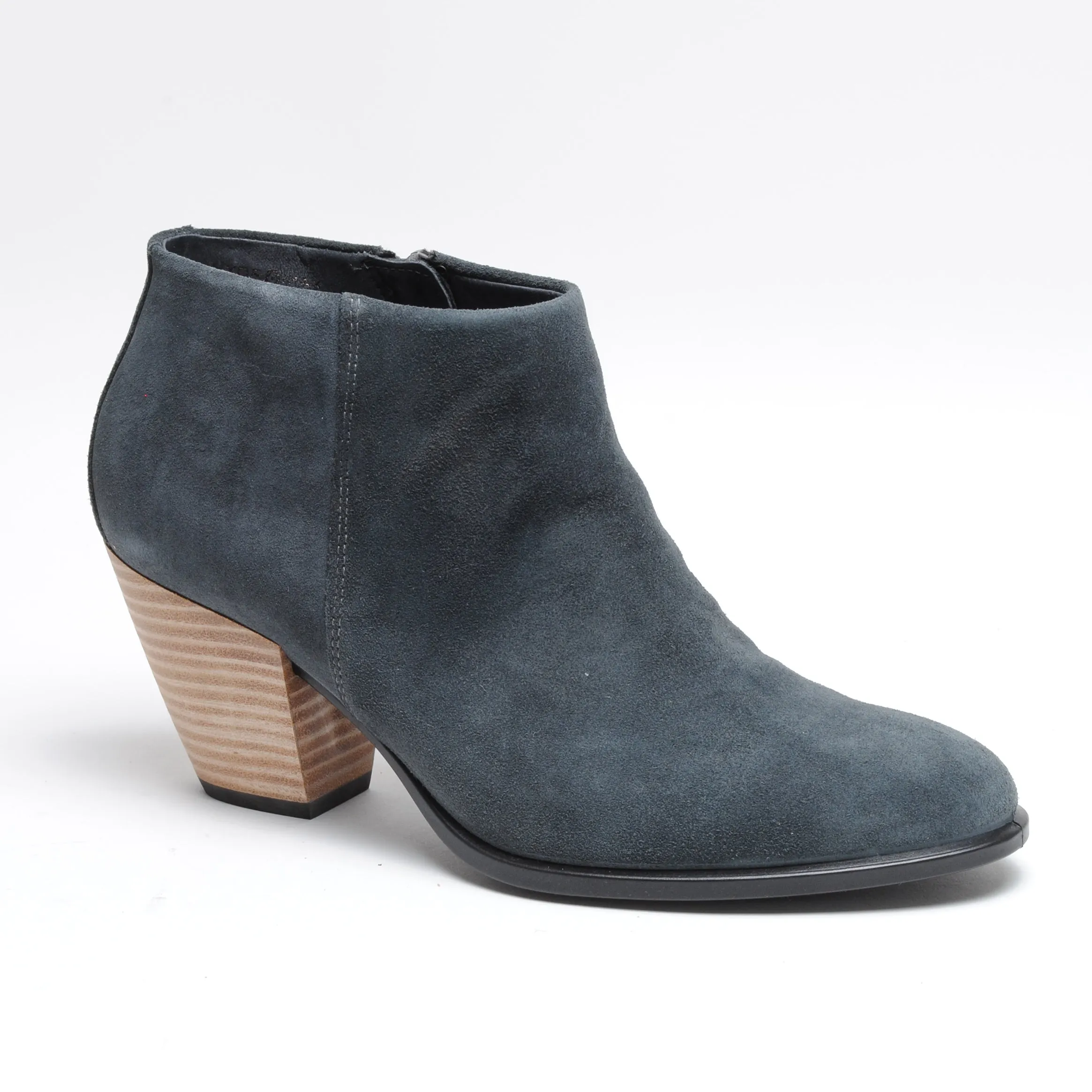 Shape 55 Western Boots For Wide Leg Jeans