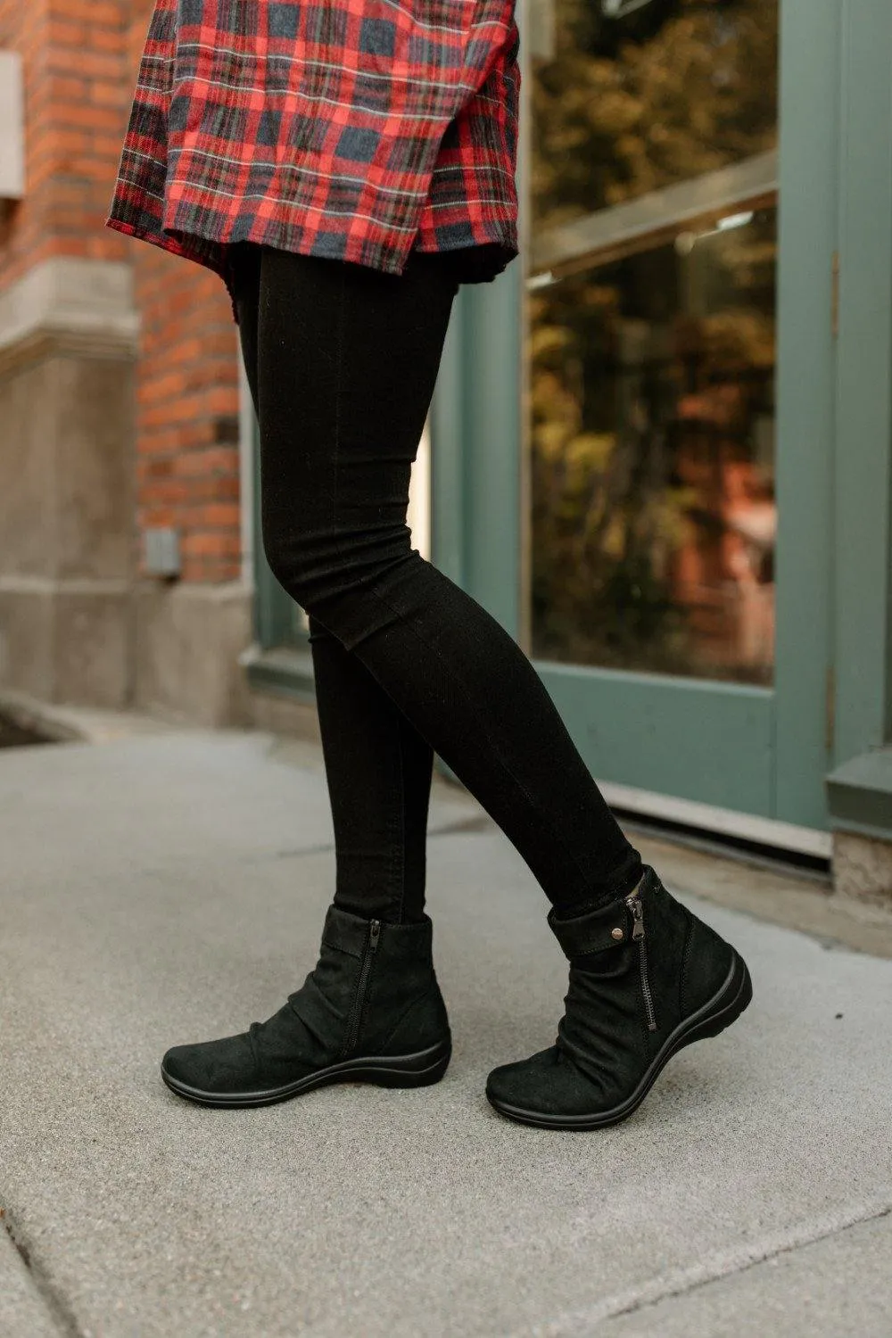 Best Walking Boots Waterproof DORA 07