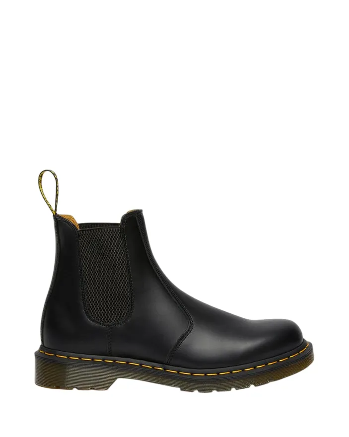 Dr. Martens  Stivaletti Chelsea 2976 22227001 Nero | Pelle Smooth, Cuciture Gialle Iconiche, Comfort Everyday Unisex Puss In Boots Costume