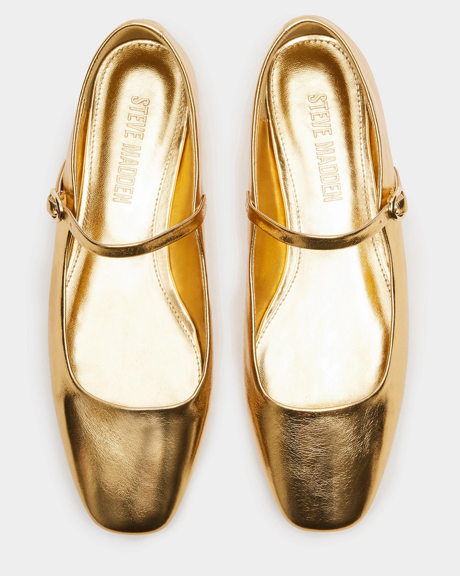 MAPLE GOLD LEATHER Loafers Outfit Ideas