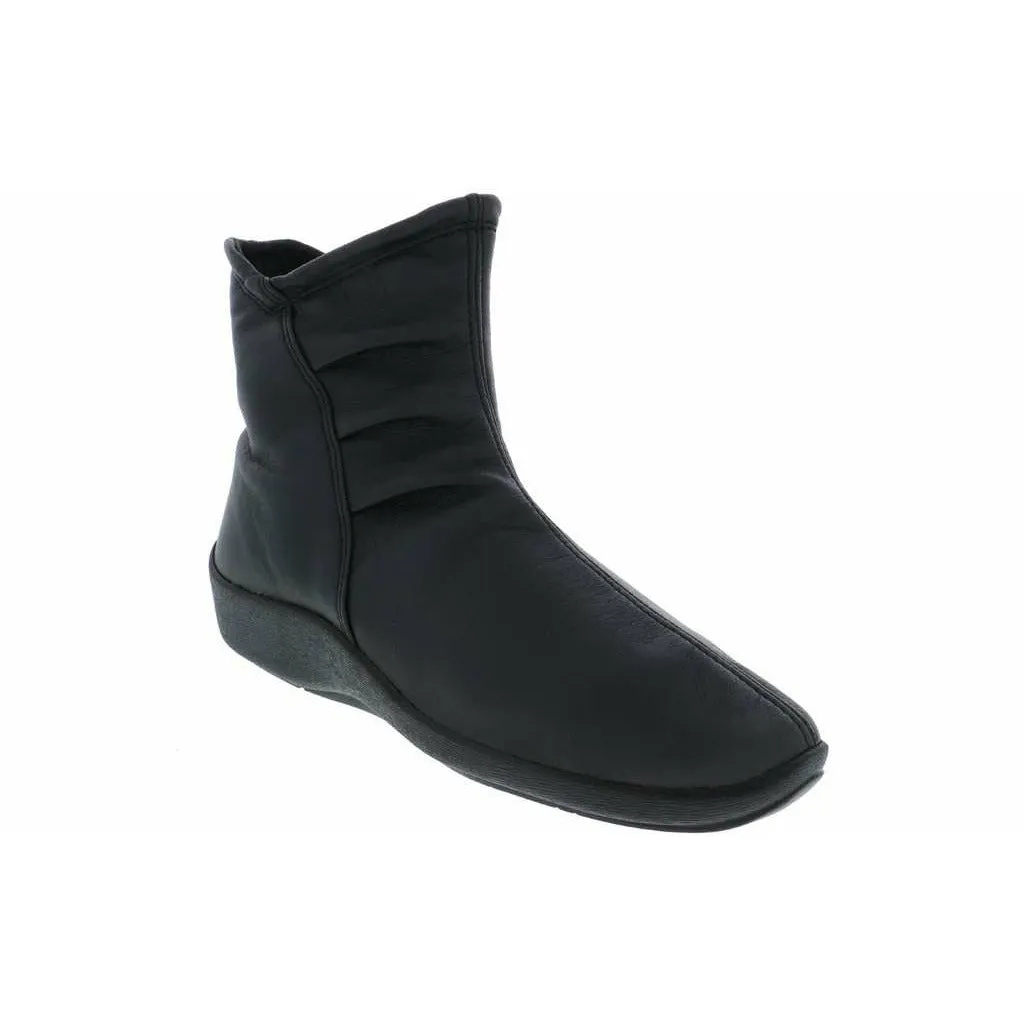 Waffle Racing Flat Moon Shoe ARCOPEDICO L19