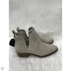 Boots Ankle Flats By Serra In Grey, Size: 7 A New Day Ankle Boots