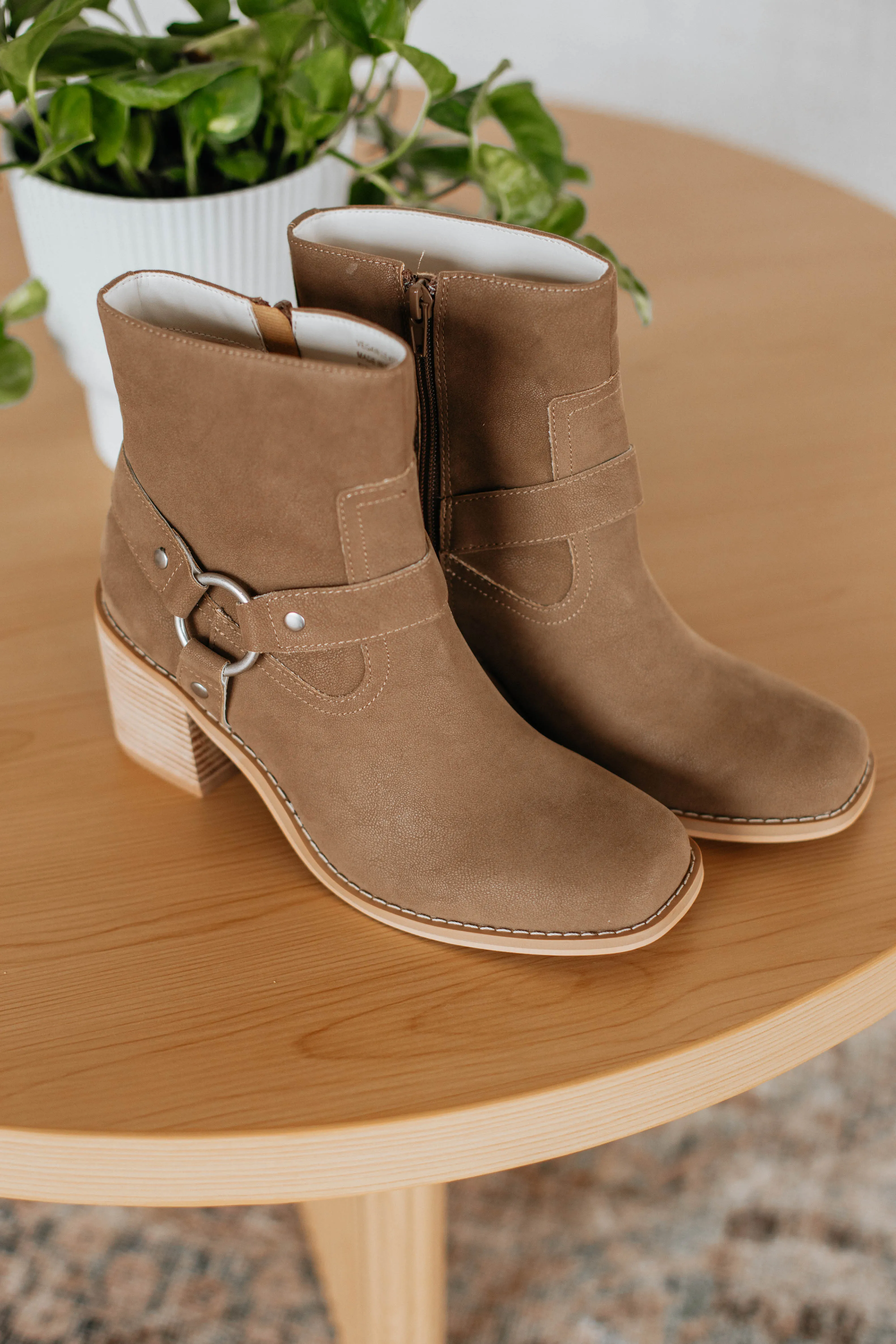 Staying In My Lane Boots - Dark Taupe Chelsea Boots Leather