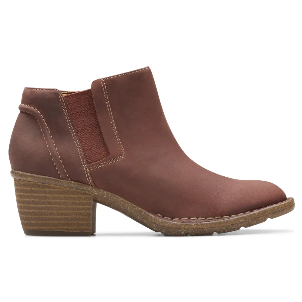 Water Walking Boots Clarks Kastela Lo Chestnut Leather Boot (Women's)