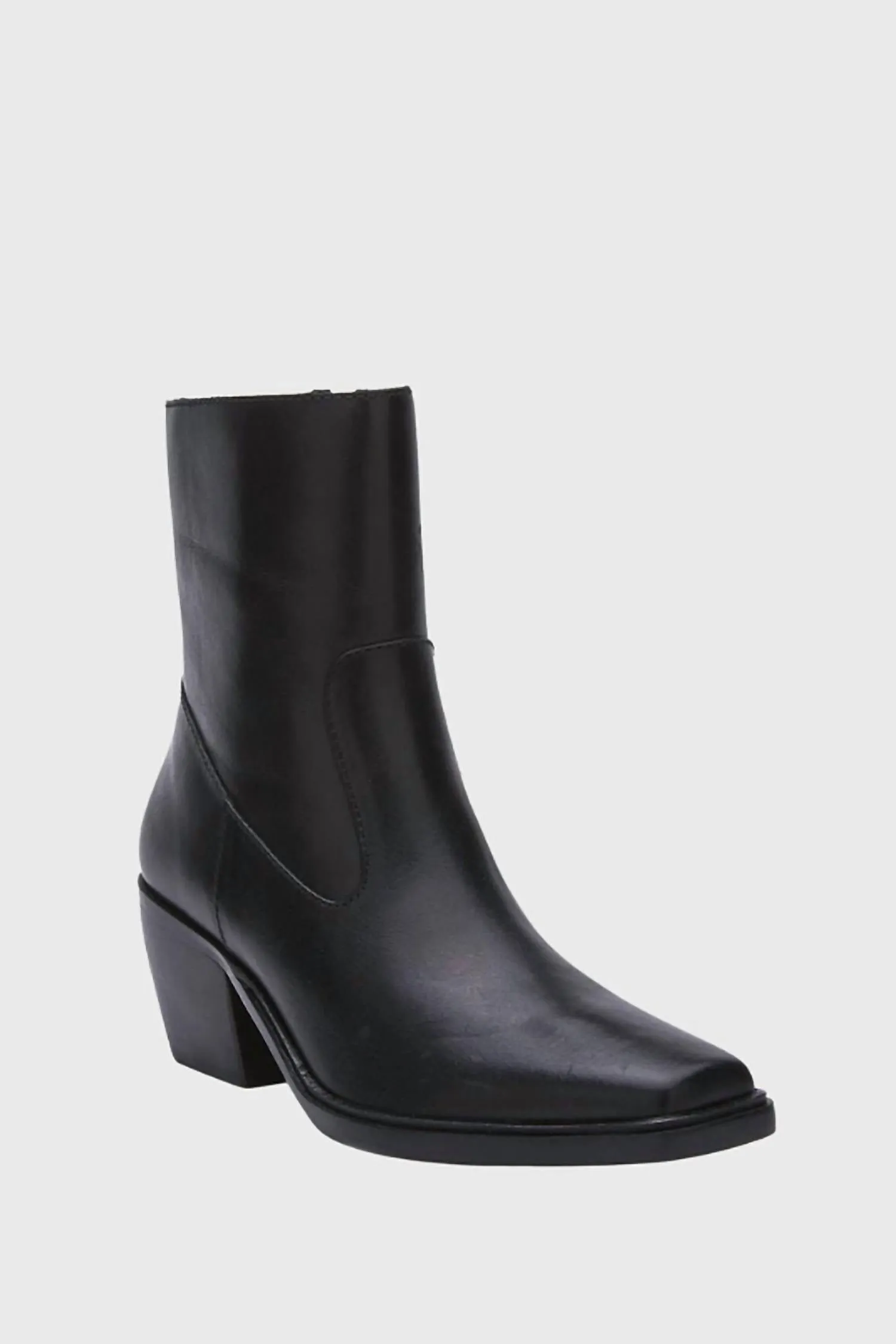 Women's Ezra Western Boots In Black Cutter Toe Boots