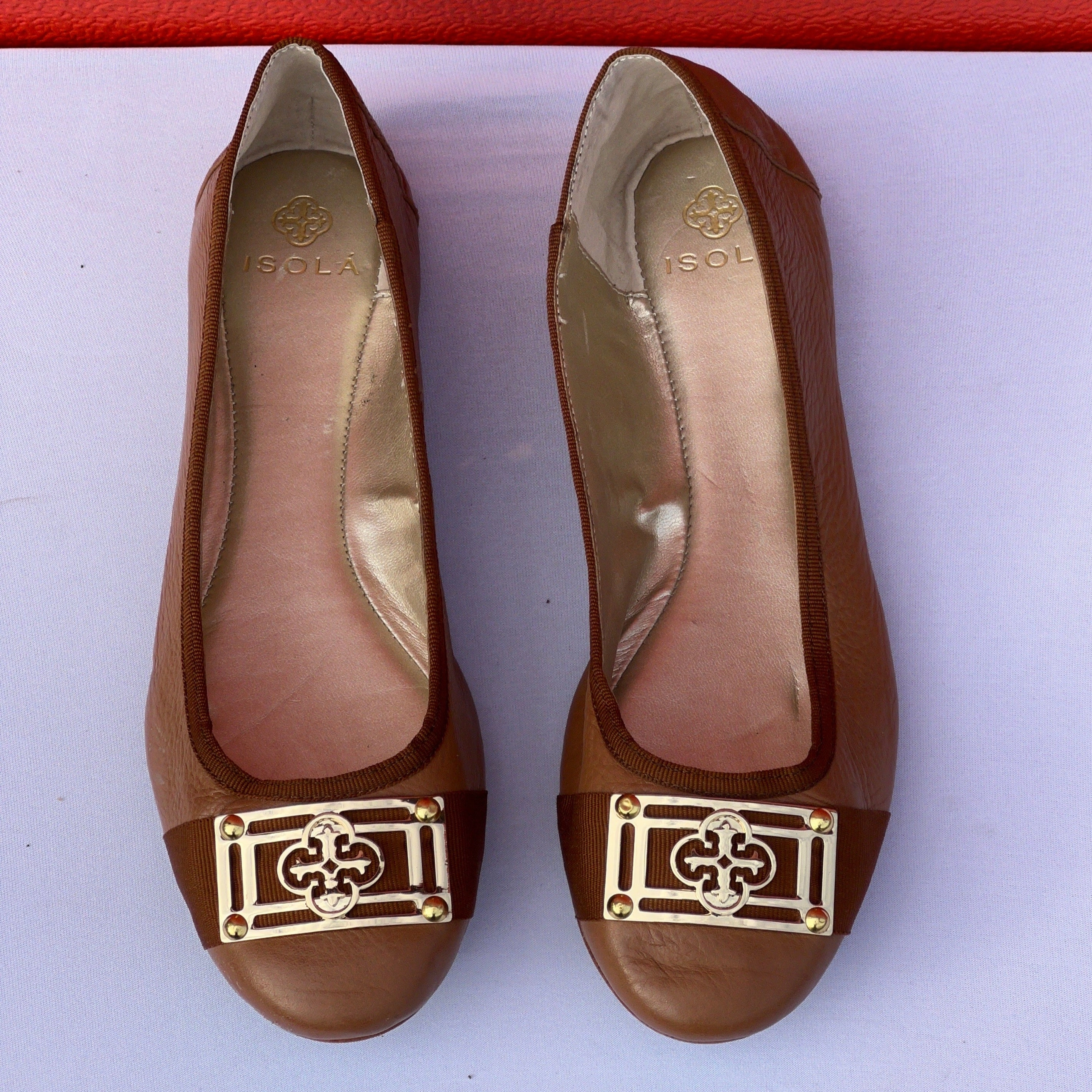 Best Shoes For Running With Flat Feet Womans Isola Bricen Signature Flat 8M Tan Leather