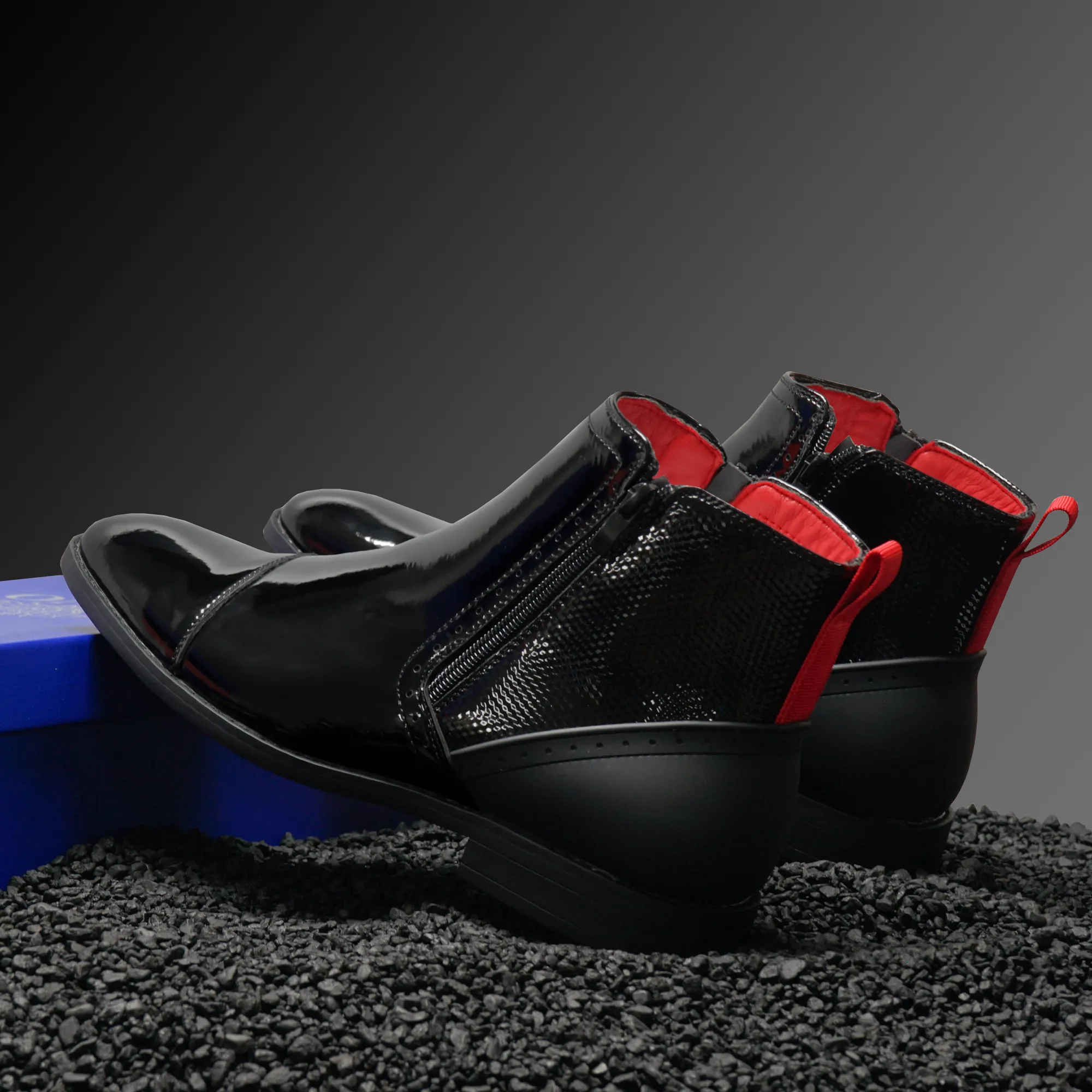 Cuadras Boots Tayno The Coupe Patten Leather Chelsea Boot  Black