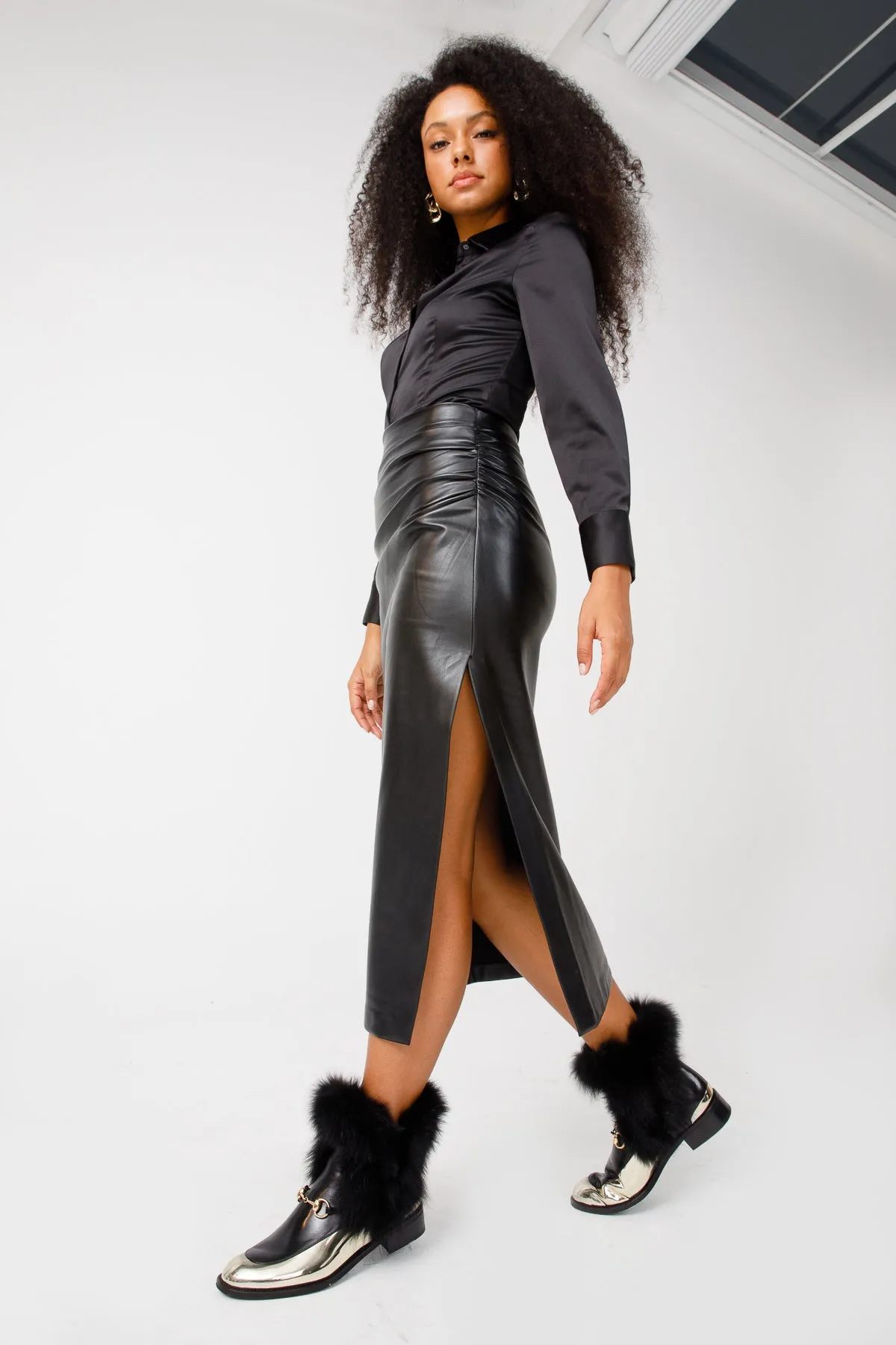 Guess Boots The Izmir Black & Gold Leather Natural Fox Fur Mid Calf Women Boot