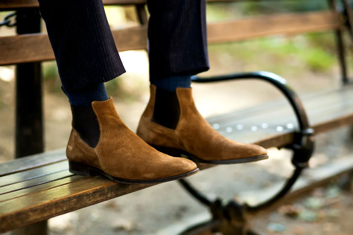 The Wayne Low-Cut Chelsea Boot - Martora Suede Outfits With Dresses And Boots