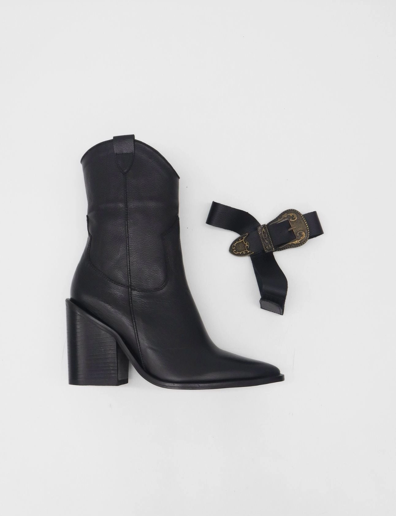 High Knee Heeled Boots Rodeo western boots in black leather womens shoes