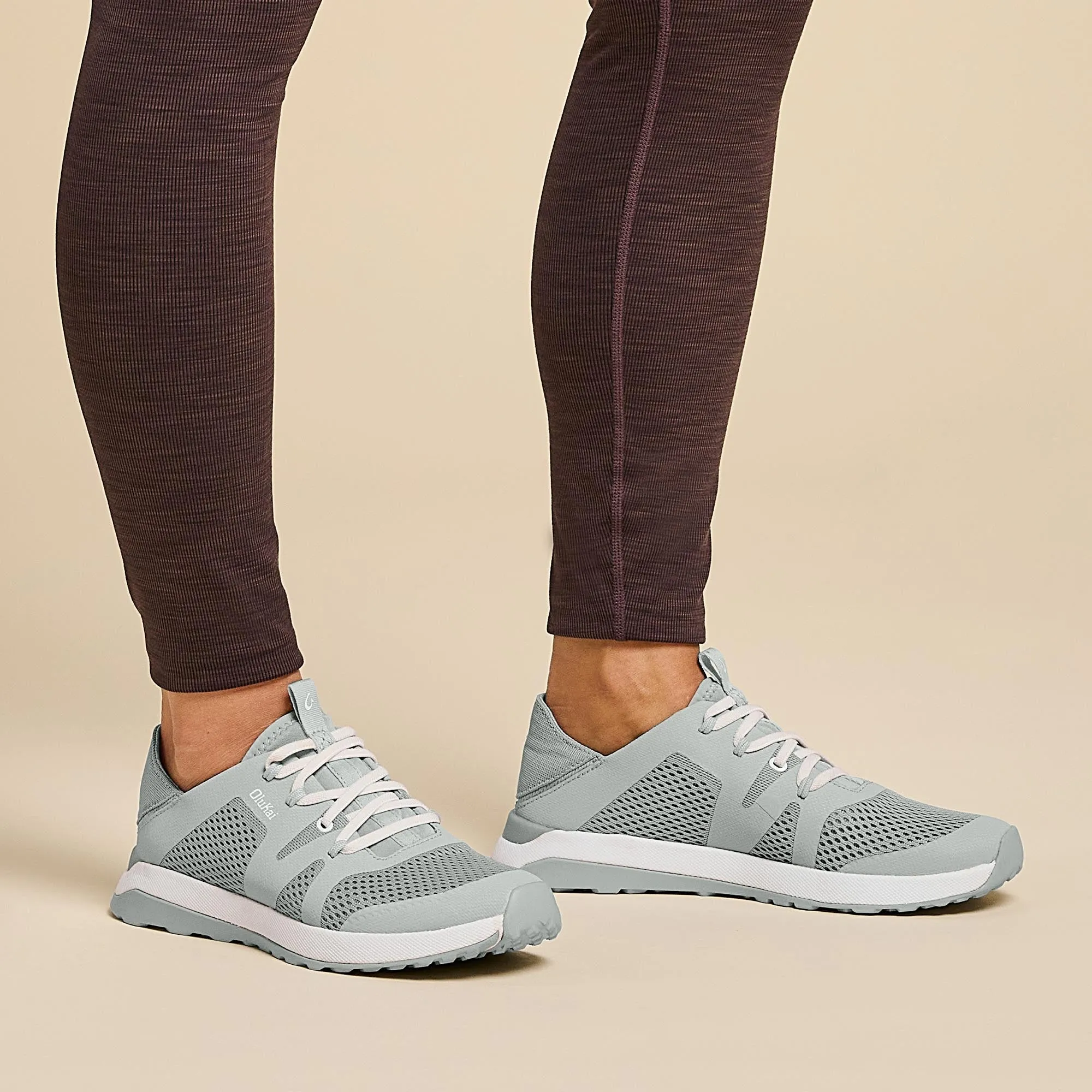 Huia - Pale Grey Nike Tennis Court Shoe