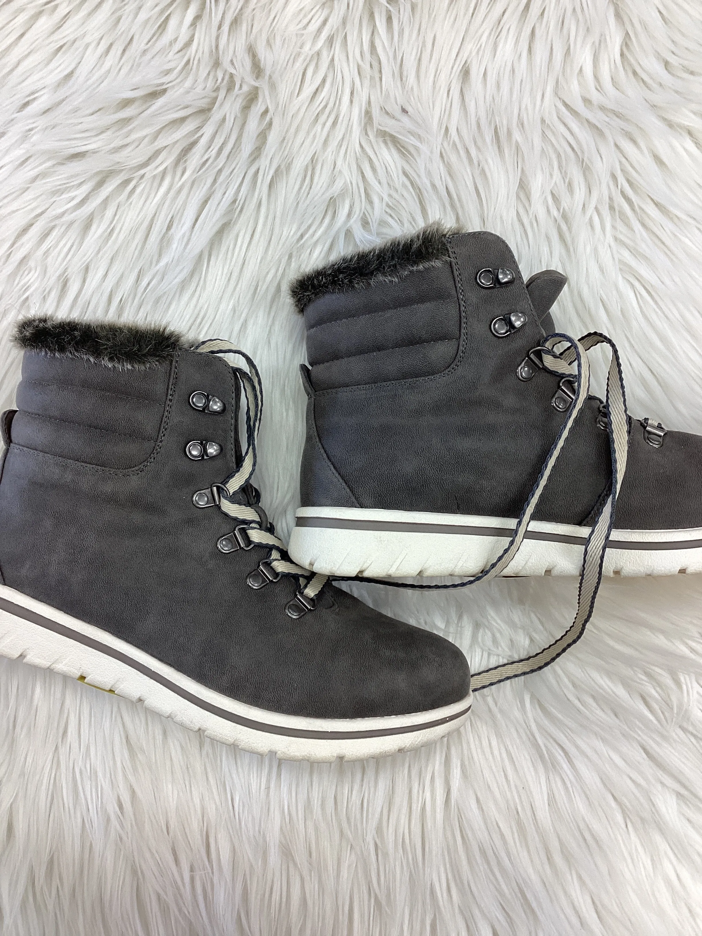 Summer Dresses With Cowboy Boots Boots Snow By Cliffs By White Mountain In Grey, Size:11