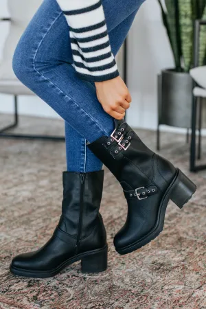 Boots With Side Zippers Cool On Command Boots - Black