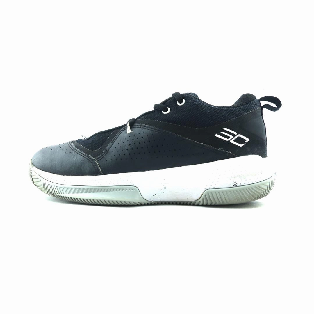 Cheap Old Basketball Shoes UNDER ARMOUR SC 3ZERO 4