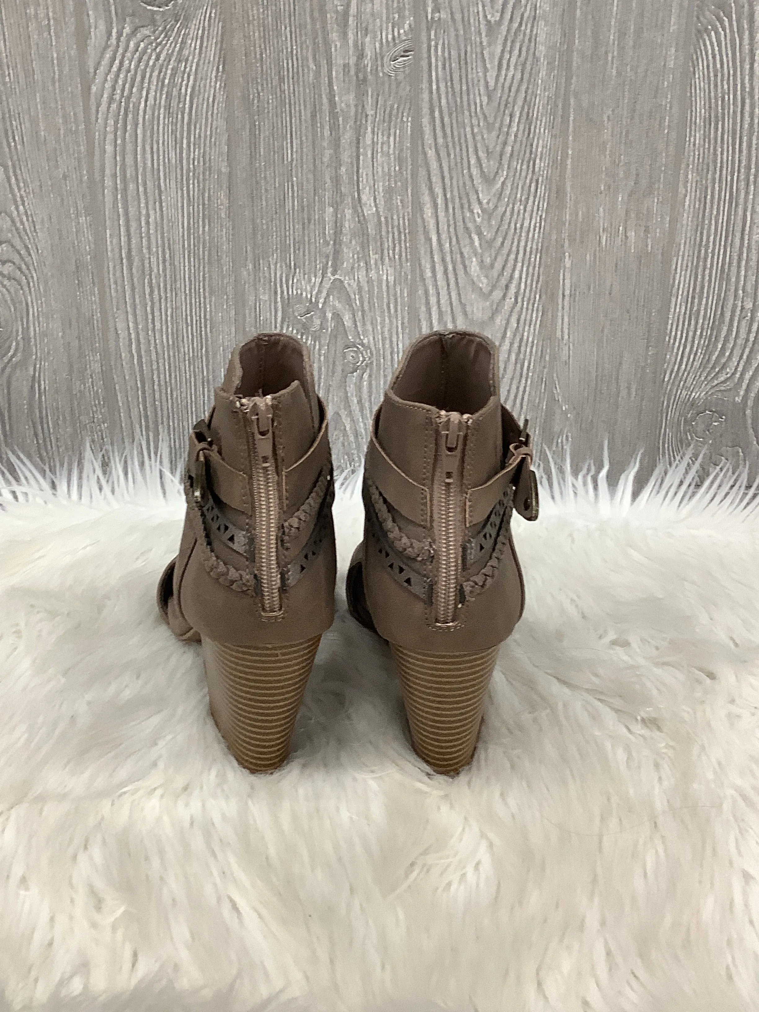 Best Ankle Boots For Thick Calves Boots Ankle Heels By Maurices In Brown, Size: 9.5