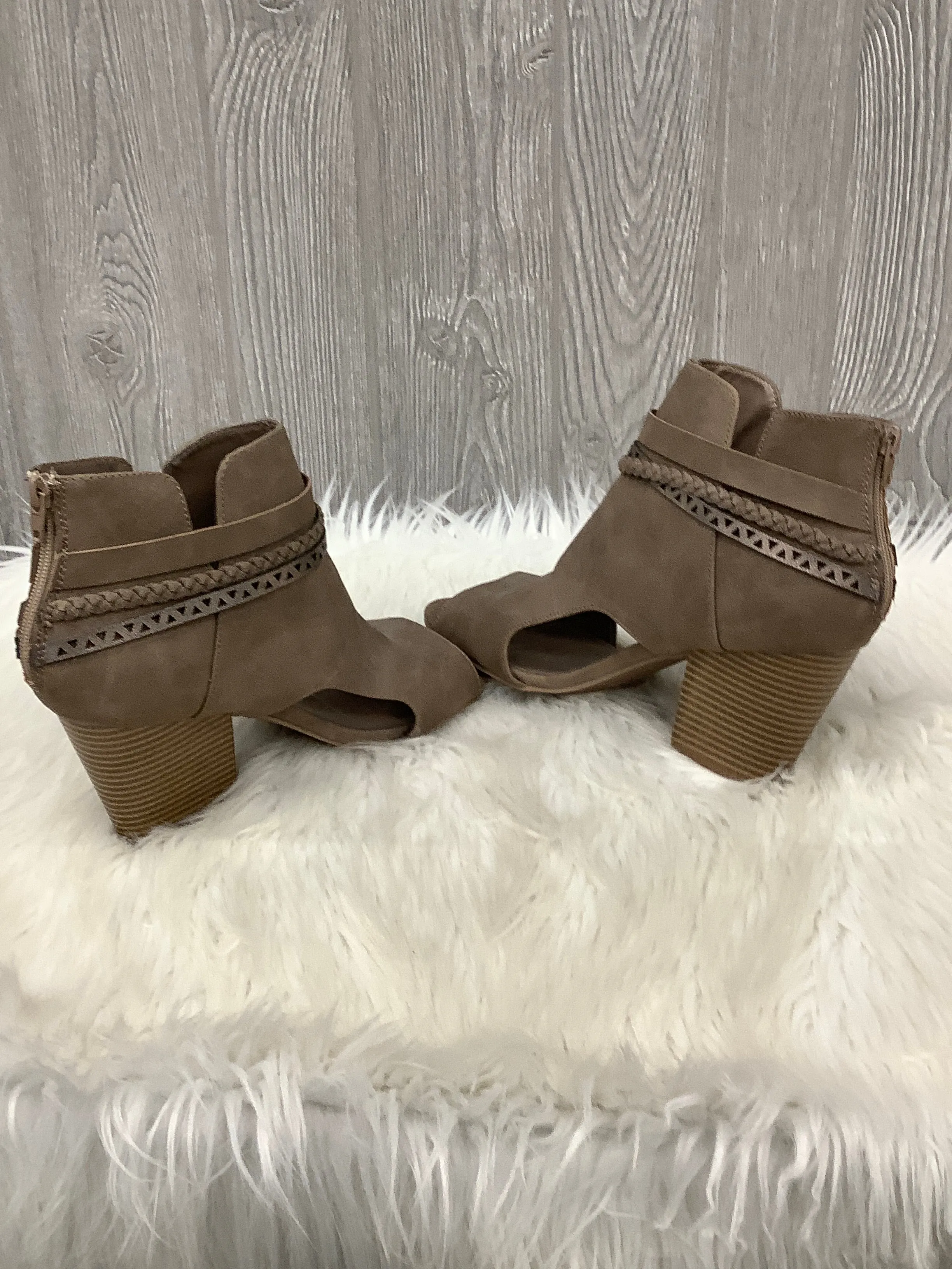 Boots Ankle Heels By Maurices In Brown, Size: 9.5 Dresses With Ankle Boots