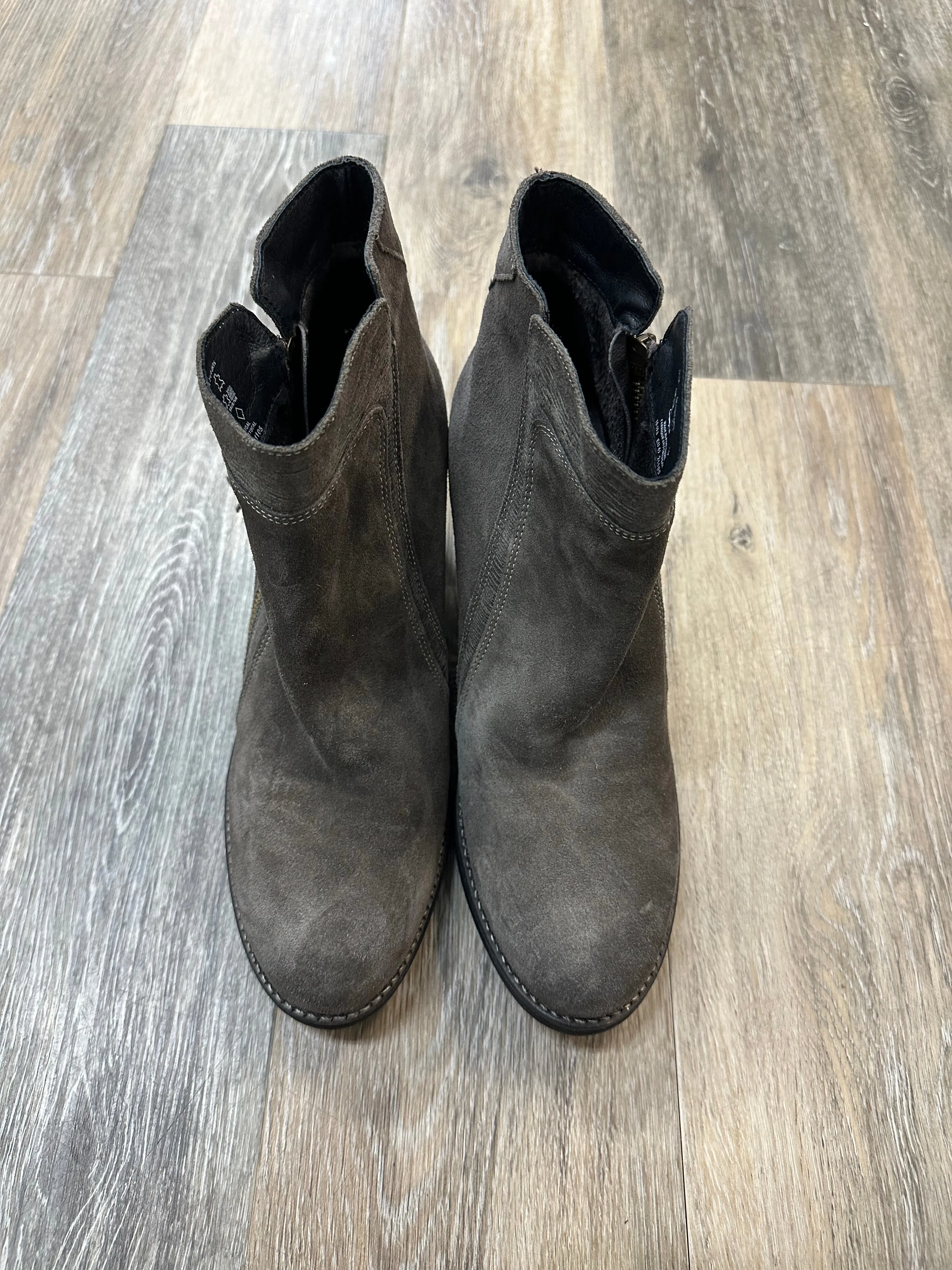 Boots Ankle Heels By Taos In Grey, Size: 10 Susanna Studded Leather Ankle Boots