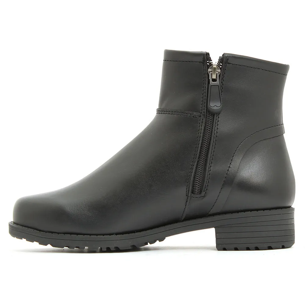 Women's Douvres Boot Black Cutter Toe Boots