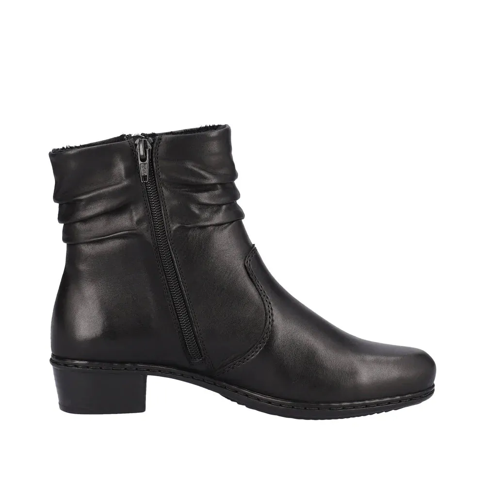 Soft Leather Flat Ankle Boots Y0756-00 Black Zip