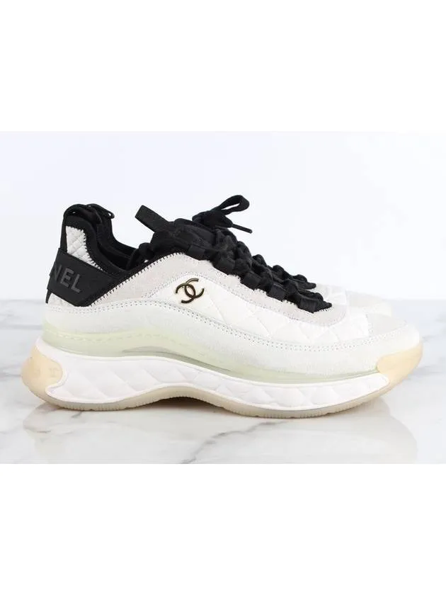Mixed fiber quilting sneakers 36 5 Chanel Stinky Sneakers Baking Soda
